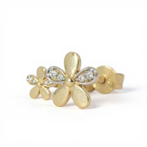 Earrings 14 KT Weight 1.2gm