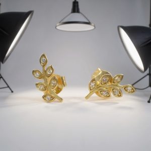 Earrings 14 KT zicornia Weight 1.3gm