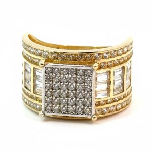 Rings Women princess model 14 KT zicornia Size size 8 Weight 5.1gm