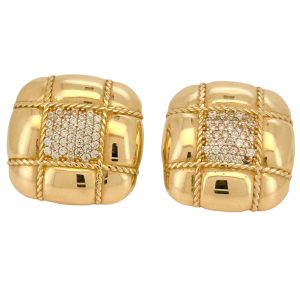 Earrings Omega 14 KT zicornia Weight 5.8GM