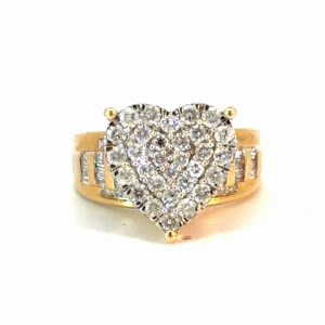 14K Gold 0.95 ctw Diamond Heart Cluster Ring – Size 7