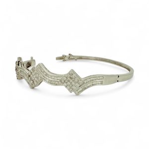 14K White Gold Diamond Zigzag Bangle Bracelet